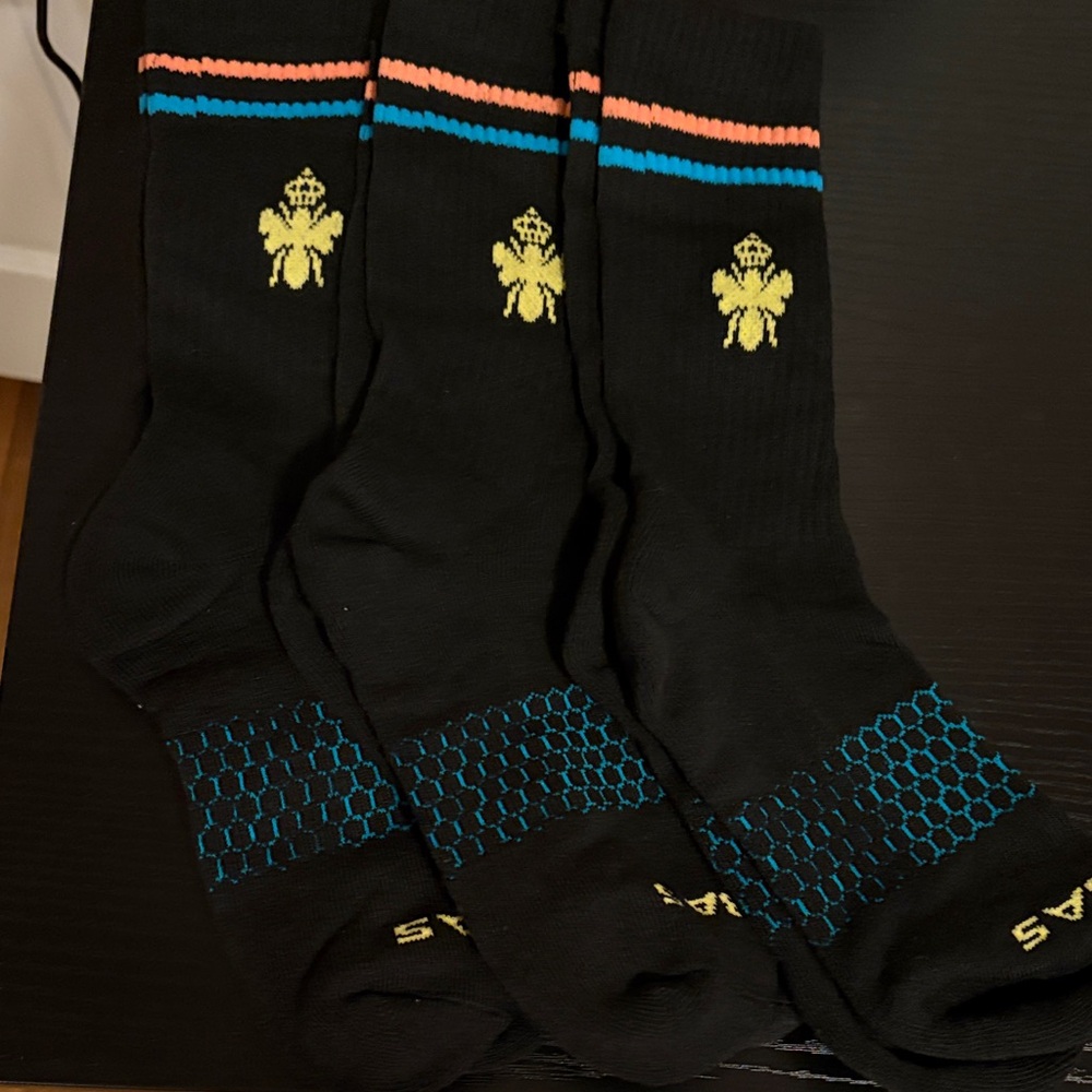 Bombas 3 pack Black and Blue PatternedSocks size medium